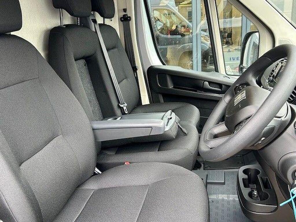 Brand New Fiat Ducato 2.2 Multijet III 35 L3 H1 Dropside Gallery Image 6