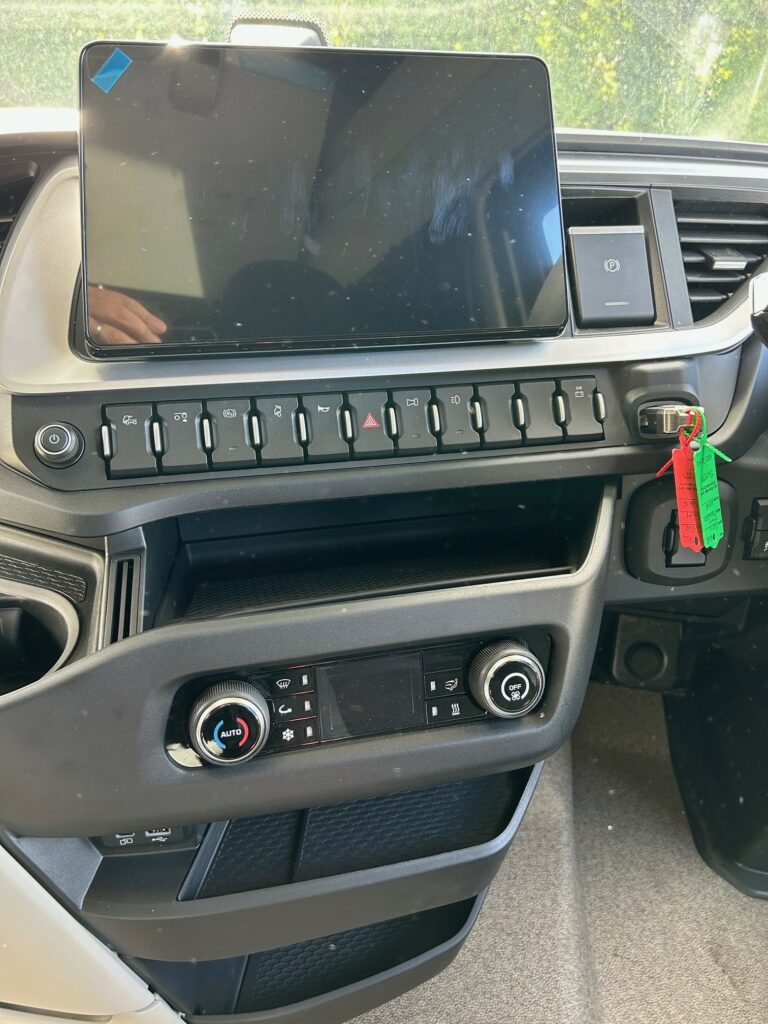 Iveco S-Way As440S50TX/P 6×2 Tractor Unit Gallery Image 5