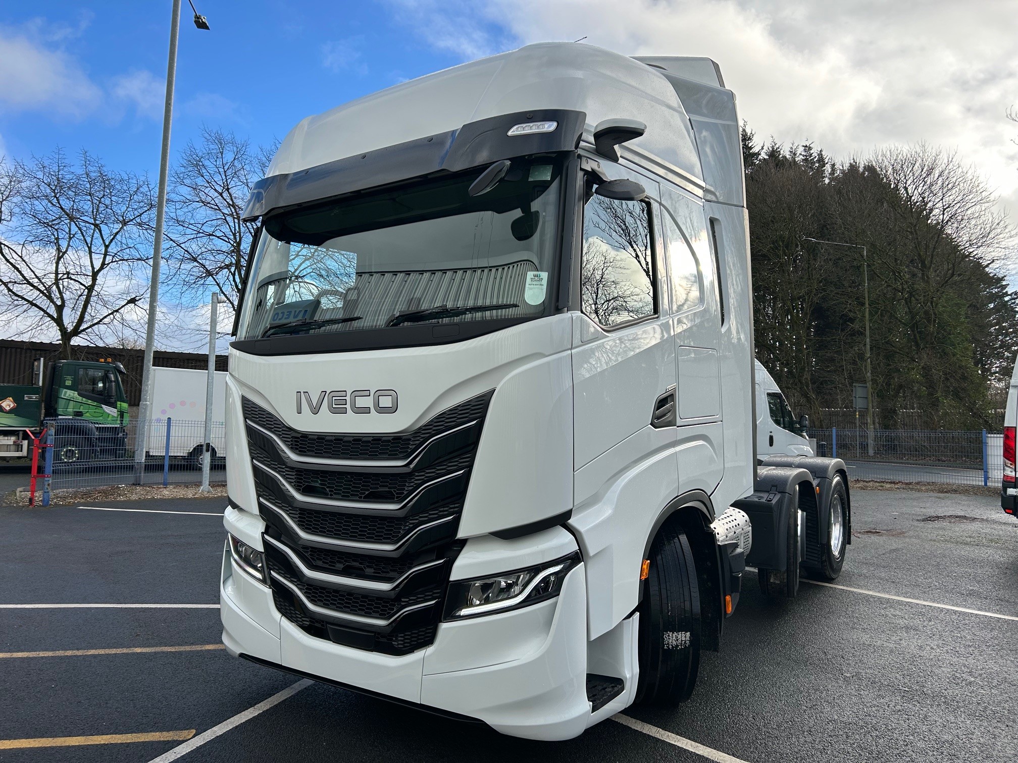 Brand-New Iveco S-Way AS440S58TX/FP 6 x 2 Tractor Unit Thumbnail