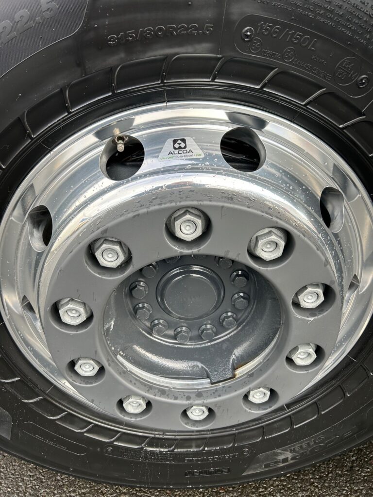 Brand-New Iveco S-Way AS440S58TX/FP 6 x 2 Tractor Unit Gallery Image 16