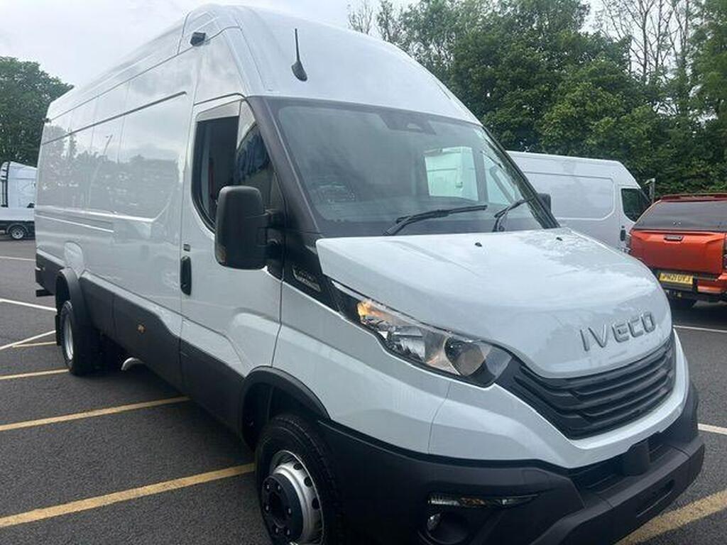 Brand New Iveco Daily 3.0D HPI 18V Business 70C 4100L HiMatic LWB H3 Euro 6 5dr (DRW) Gallery Image 18