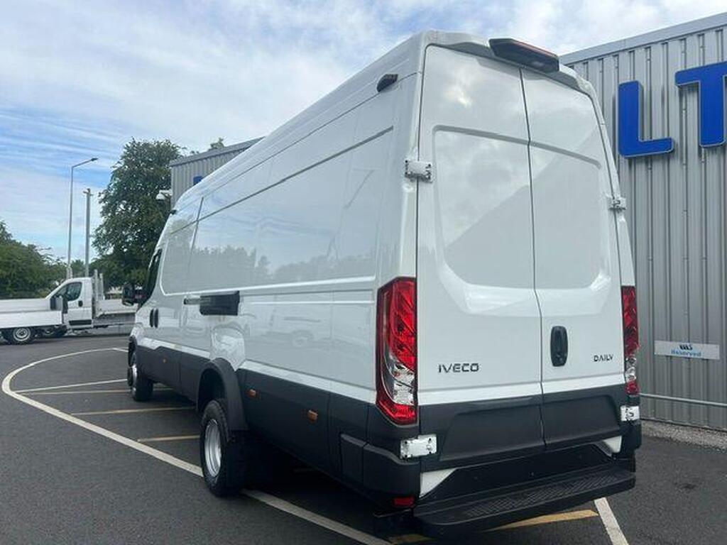 Brand New Iveco Daily 3.0D HPI 18V Business 70C 4100L HiMatic LWB H3 Euro 6 5dr (DRW) Gallery Image 14
