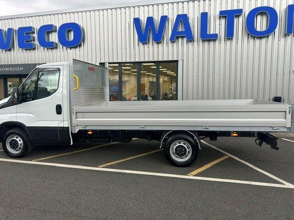 Iveco Daily 2.3D HPI 14V Business 35S 3750 LWB Dropside Gallery Image 16