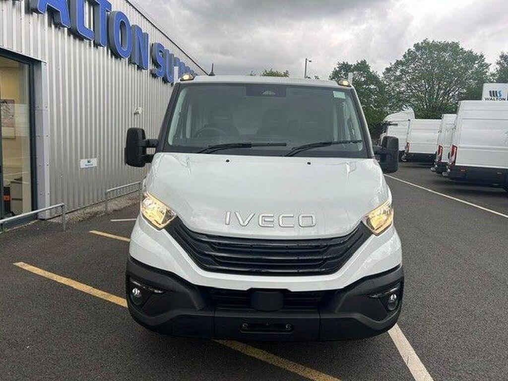 Iveco Daily 2.3D HPI 14V Business 35S 3750 LWB Dropside Gallery Image 19